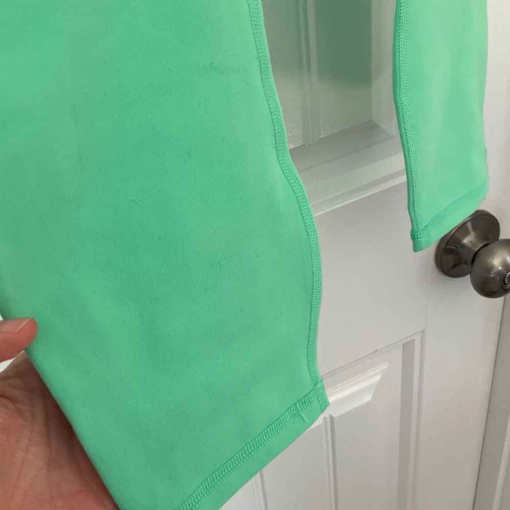 Fabletics Bright Green Define Capri Leggings NWT - image 4